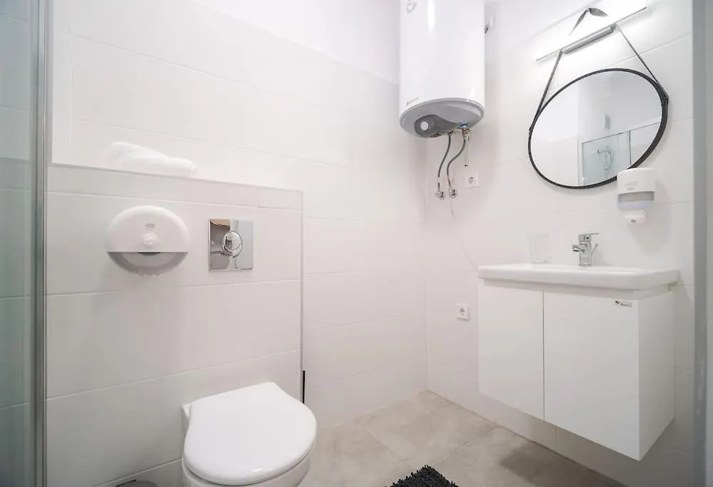 Apartment Mycampus 1 Bdrm, Stay 4, Free Parking, Garden, Self Check-In Sofia