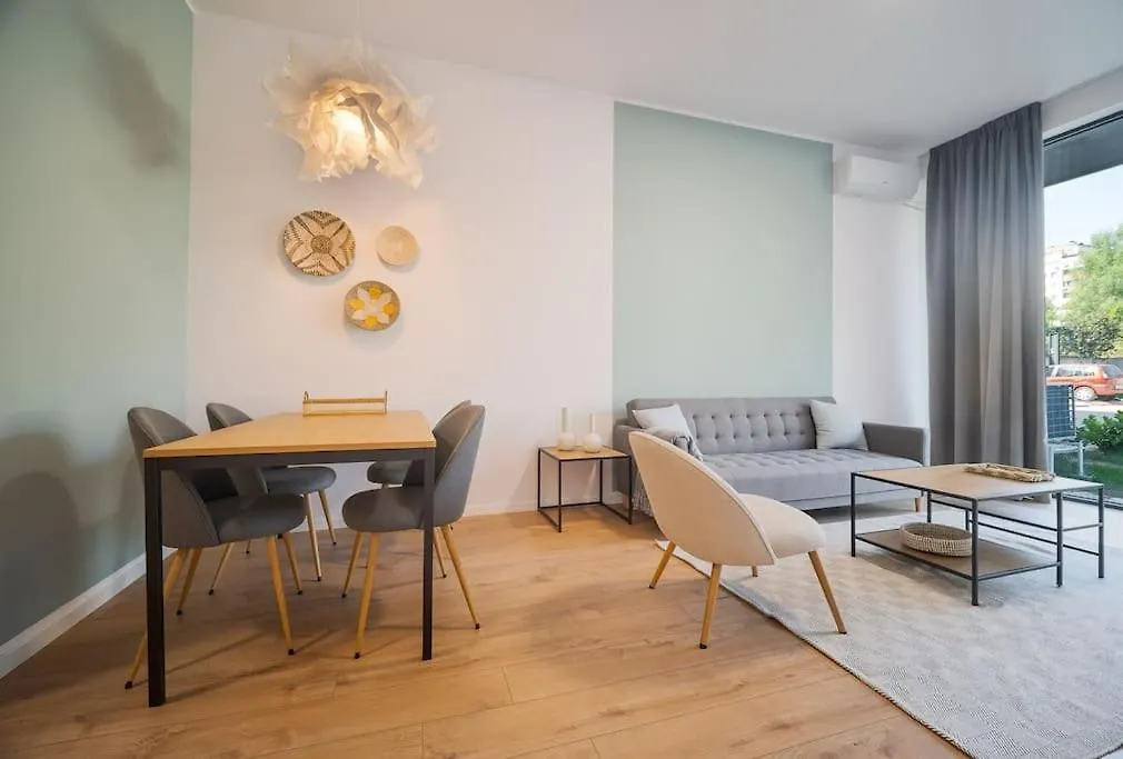 Mycampus 1 Bdrm, Stay 4, Free Parking, Garden, Self Check-In Sofia Apartment